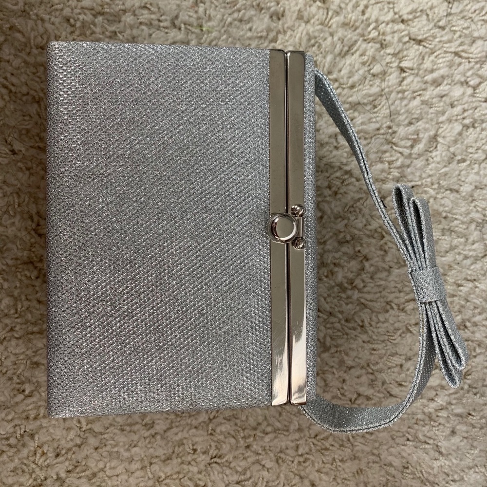 Silver box shaped purse